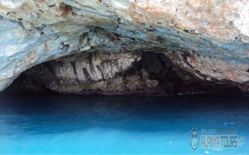 Alanya phosphorus cave